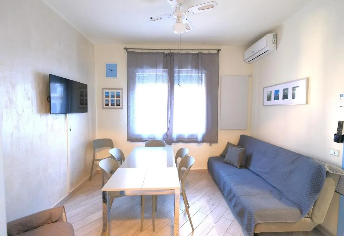 Casa Rossa Tre Camere In Centro Lido di Jesolo Lägenhet