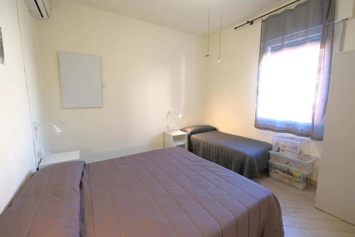 Casa Rossa Tre Camere In Centro Lido di Jesolo